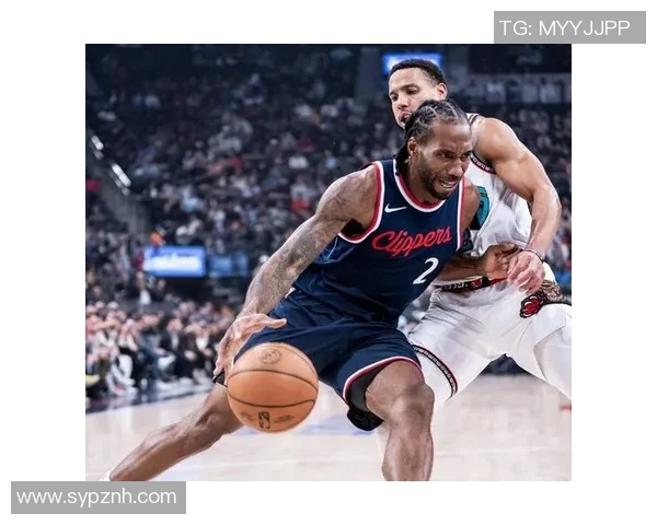 快船逆转灰熊上演惊天大戏球迷见证绝地反击的传奇时刻 快船逆转灰熊上演惊天大戏球迷见证绝地反击的传奇时刻