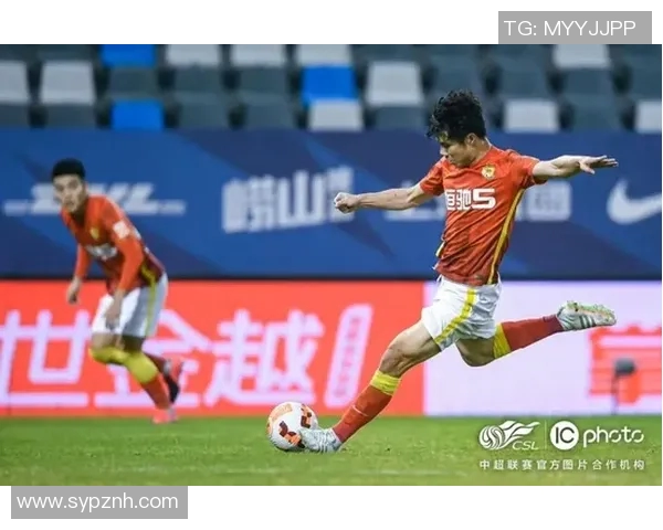 广州足球队个人能力排名创新高引发热议球迷期待新赛季表现 广州足球队个人能力排名创新高引发热议球迷期待新赛季表现