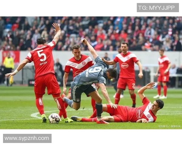 拜仁慕尼黑与里昂近期交锋分析及比赛亮点回顾