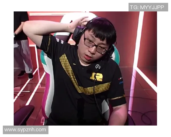 赛后复盘：JDG与RNG灵活应变的精彩对决分析与启示