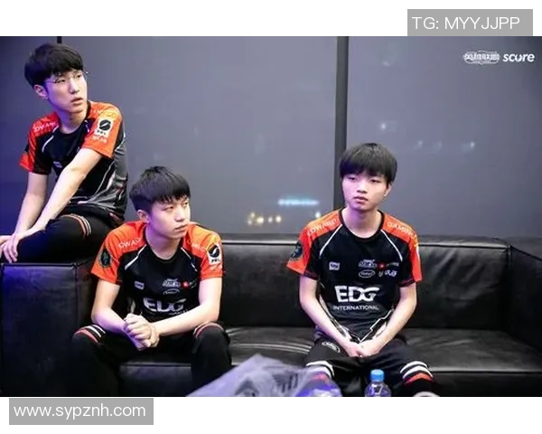 EDG战队的崛起之路：从青涩到辉煌的成长历程揭秘